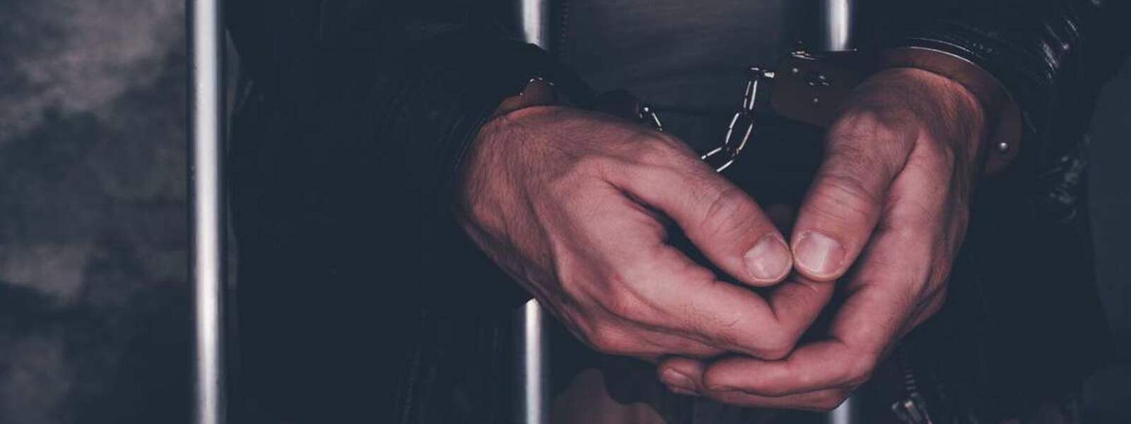 Extremsituation Haft im Urlaub – Wie Reiseversicherungen Sie schützen. Eine Fallstudie Extremsituation Haft im Urlaub – Wie Reiseversicherungen Sie schützen. Eine Fallstudie