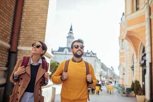 Gesetzliche Krankenversicherung bei der Weltreise - Was passiert mit der Krankenversicherung, wenn man ins Ausland geht?