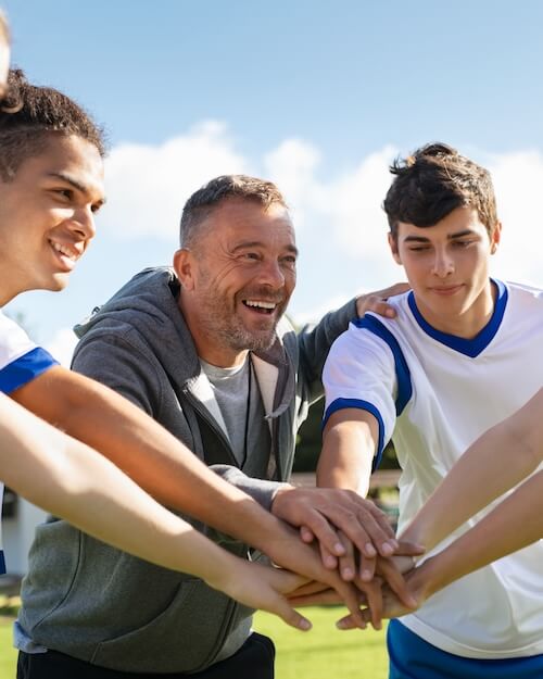 Das Wichtigste zur Versicherung für das Deutsche Fußball Internat Das Wichtigste zur Versicherung für das Deutsche Fußball Internat