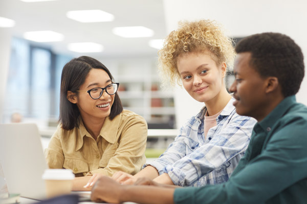 Warum einen Schüleraustausch in England machen? Warum einen Schüleraustausch in England machen?