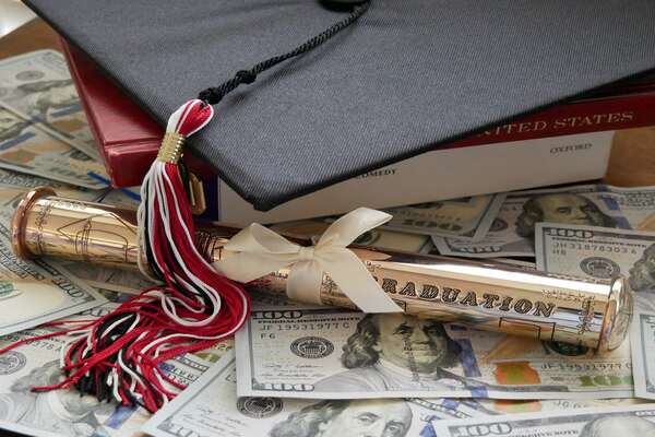 Wie viel kostet ein Auslandssemester in den USA? Wie viel kostet ein Auslandssemester in den USA?